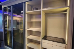 Build-in-wardrobe-sliding-door-inner-right