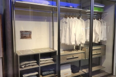 Pole-system-build-in-wardrobe-led3